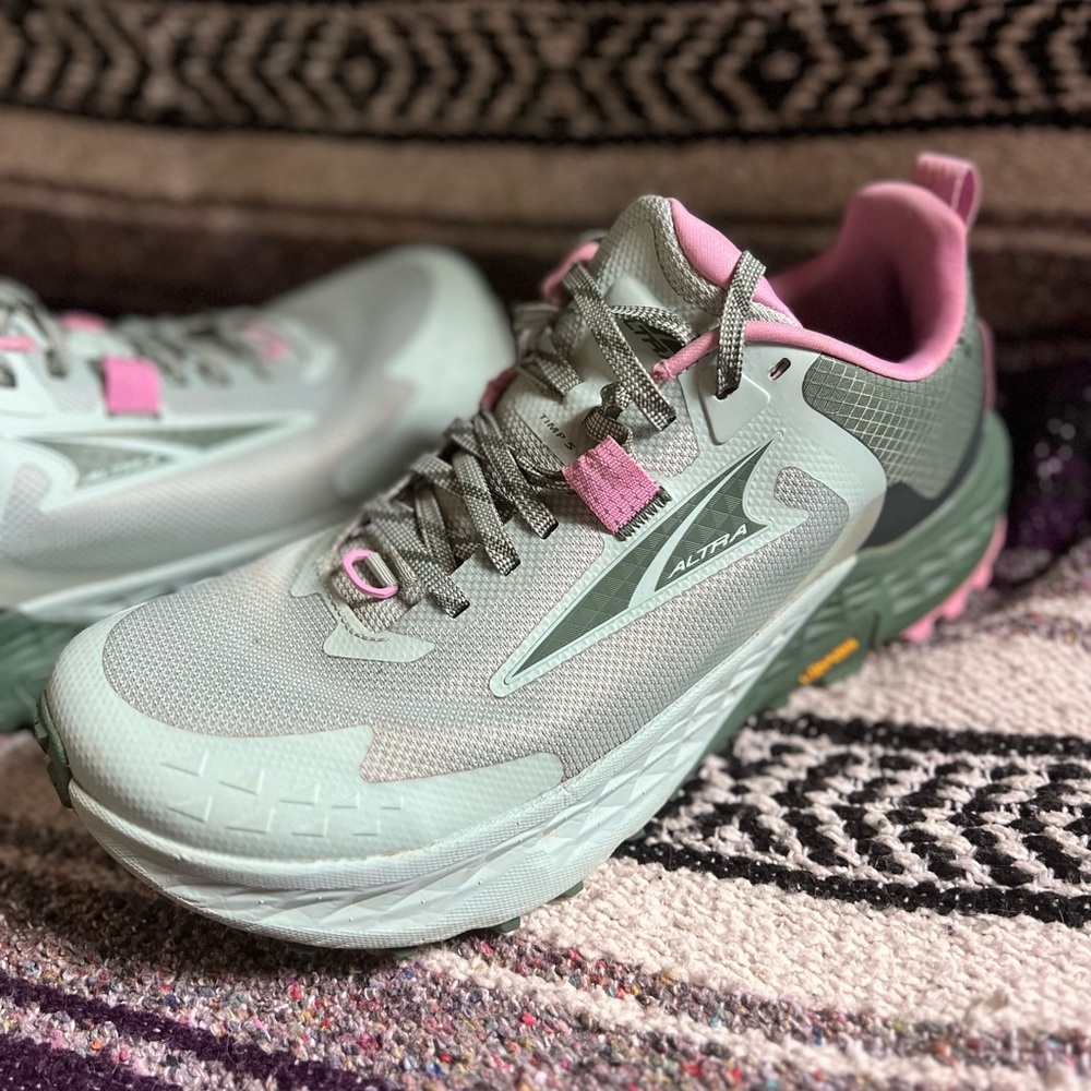 Altra Women's Timp 5 running shoe.